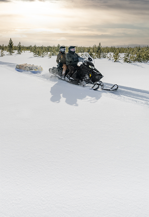 2026 Polaris SNO-26 650 VOY ADV ULTMT — photo 3