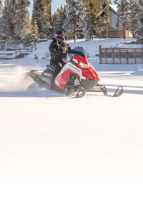 2027 Polaris SNO-27 850 INDY XC 137 RED — photo 2